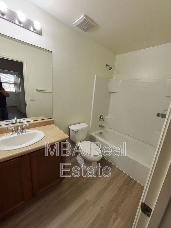 Building Photo - 7840 W Monte Vista Rd