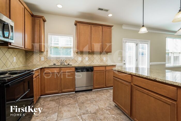 Building Photo - 2989 Mirasol Ct