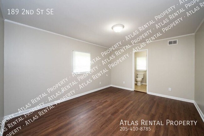 Building Photo - 189 2nd St SE