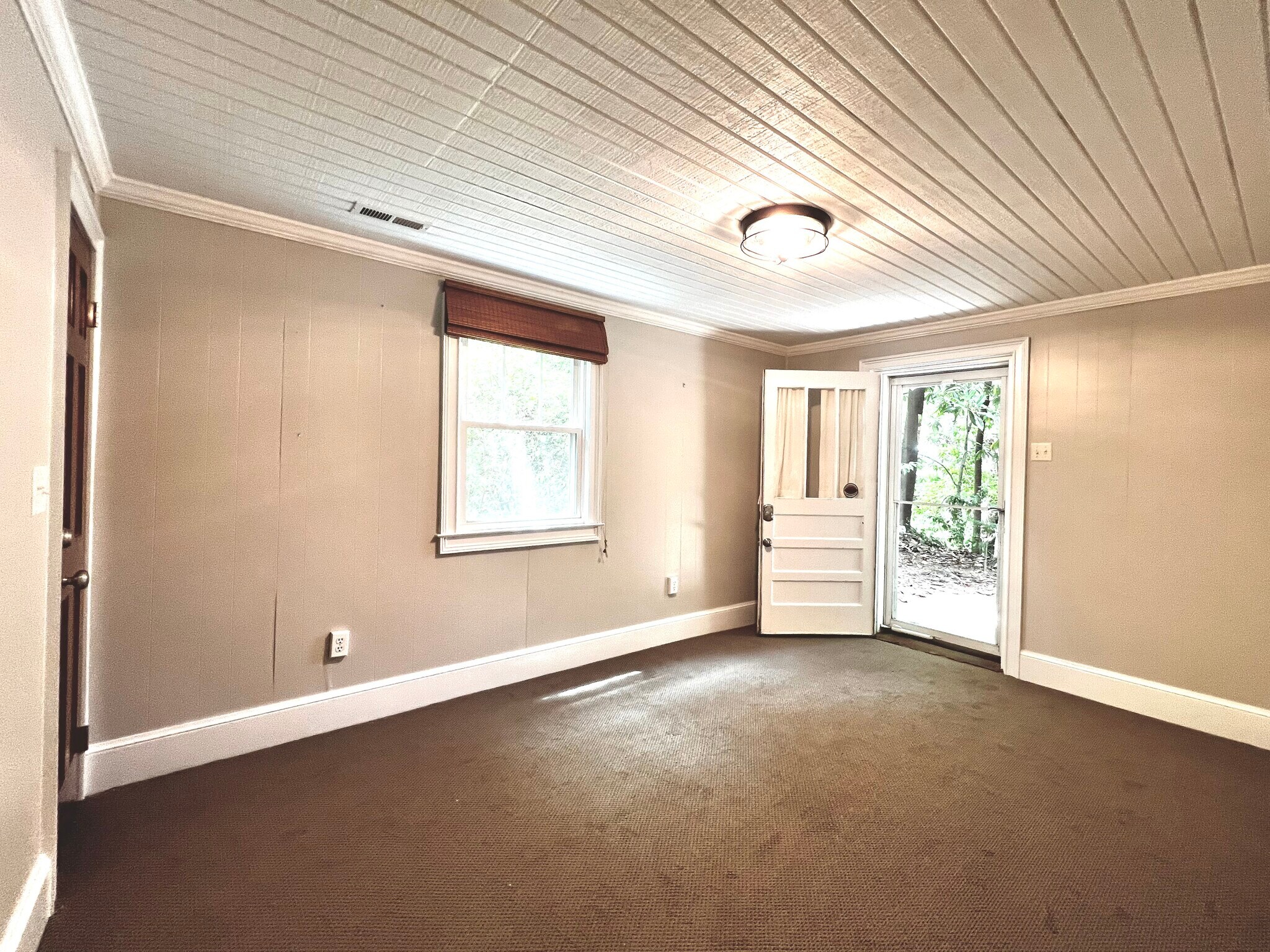 Carpet has been replaced with new porcelain tile! - 214 Waddell Rd
