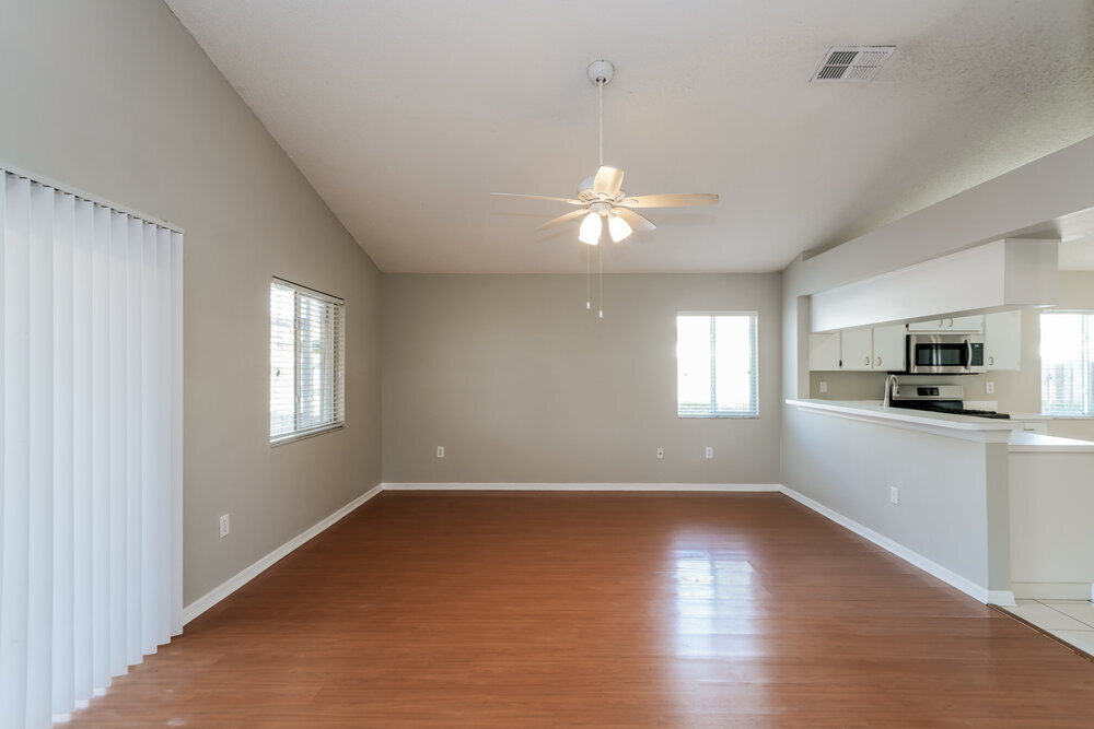 Building Photo - 28454 Meadowrush Way