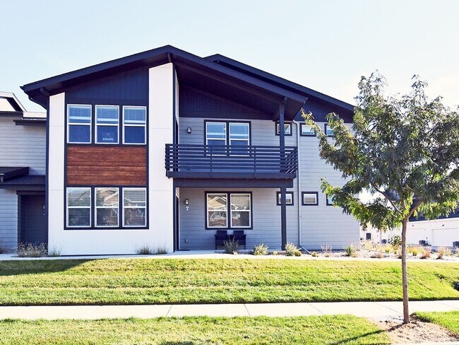 Primary Photo - Raindance main floor condo move in ready.