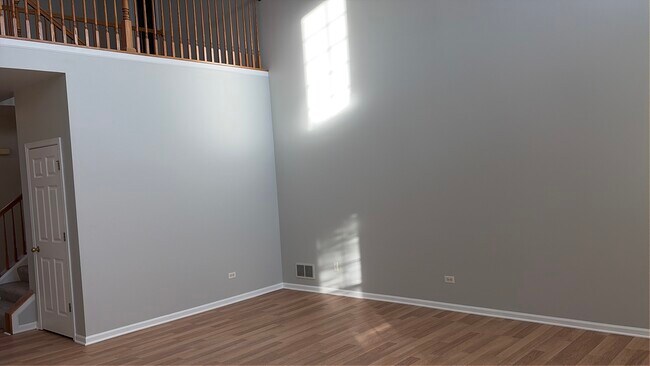 Building Photo - 1155 Clover Hill Ln