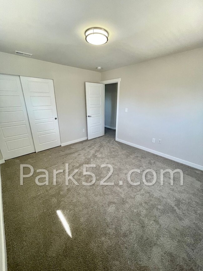 Building Photo - 3 Bedroom Tacoma Home