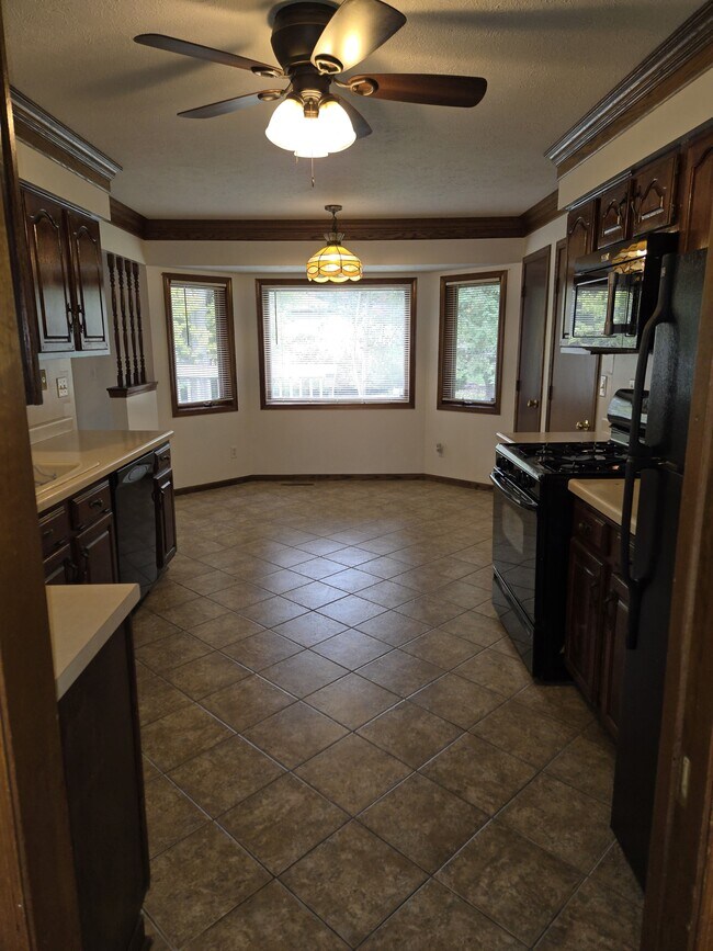 Building Photo - 3802 Gnarl Tree Ln