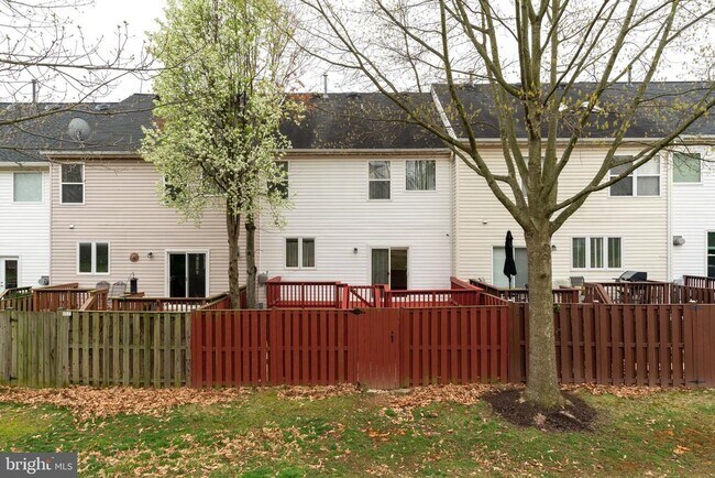 Building Photo - 5136 Ballycastle Cir