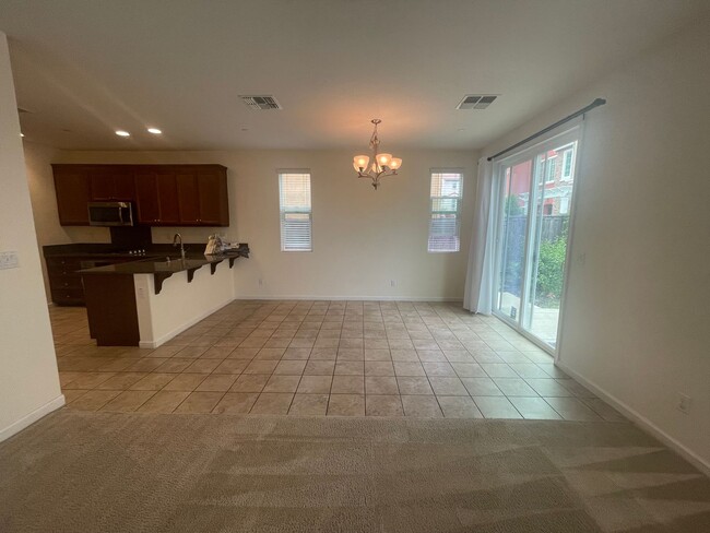 Building Photo - 3 Bedrooms in Paseo Del Norte of Roseville