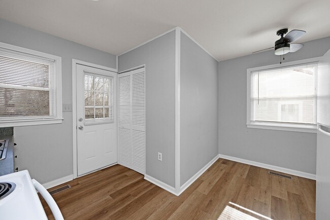 Building Photo - 509 Diecks Dr