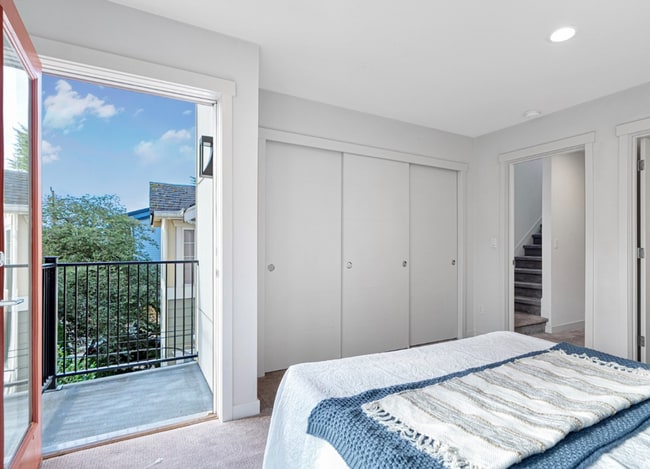 Building Photo - 8853 Stone Ave N