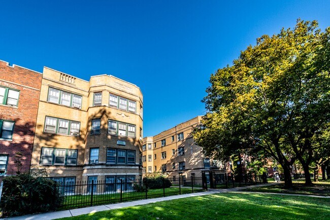 Building Photo - 7934-7942 S Wabash Ave