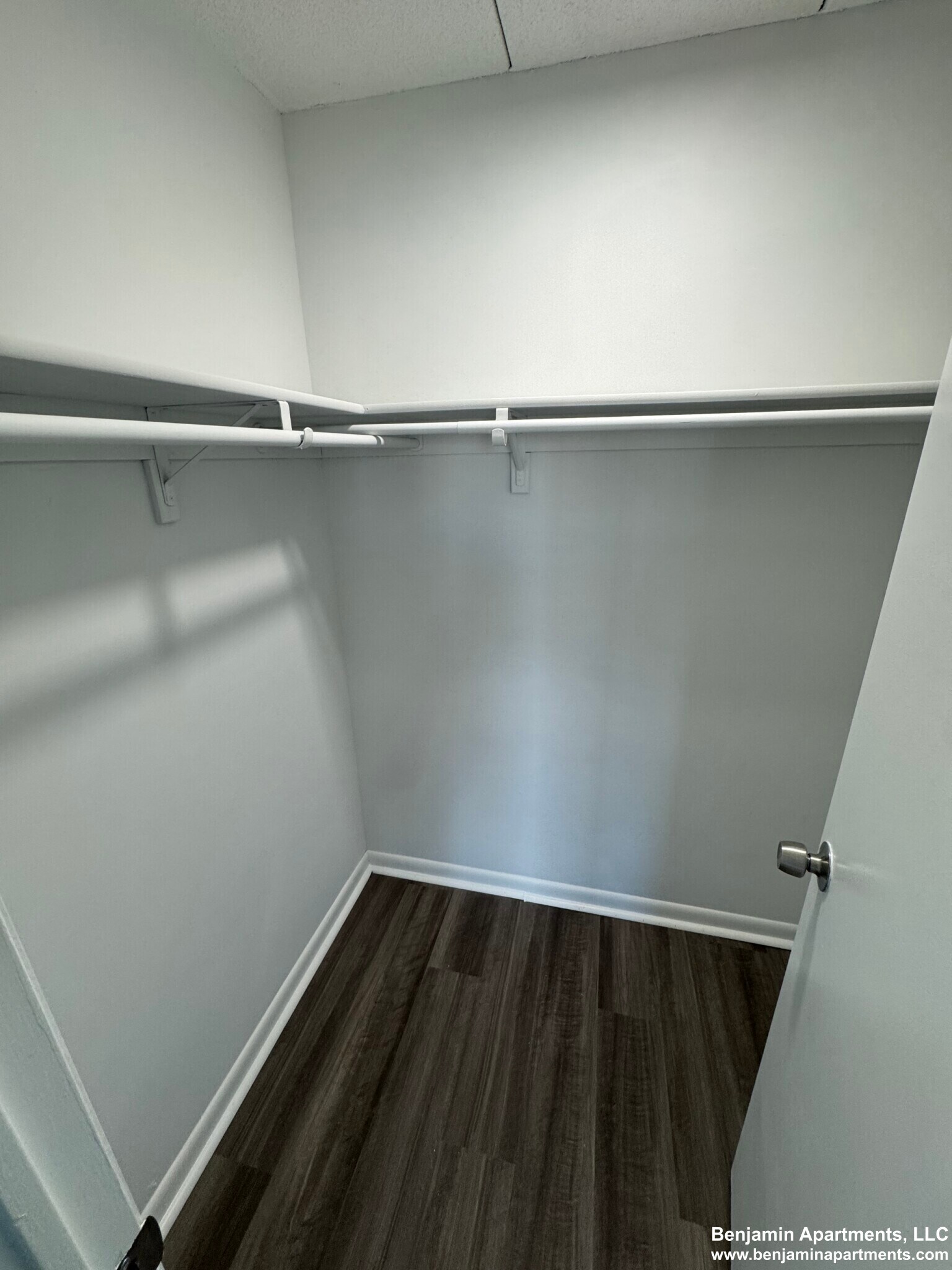 Building Photo - 53 Hill Rd