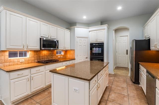 Building Photo - 1991 Sandy Creek Dr