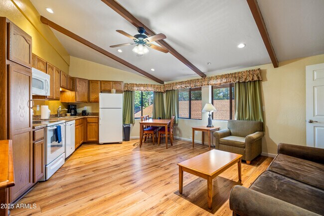 Building Photo - 5829 Buck Springs Rd