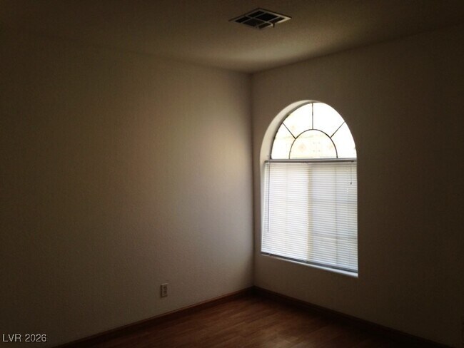 Building Photo - 7041 Doug Deaner Ave