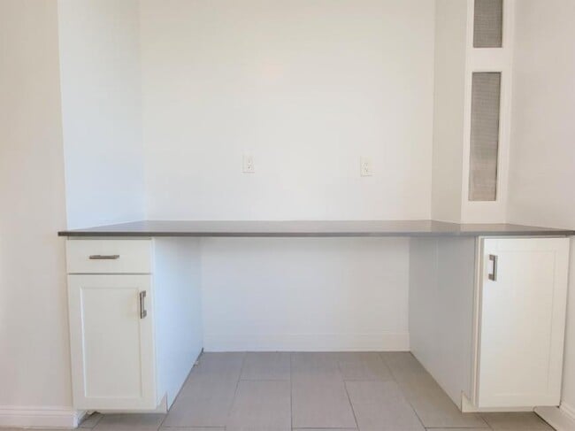 Building Photo - 1 bedroom in ASTORIA NY 11103
