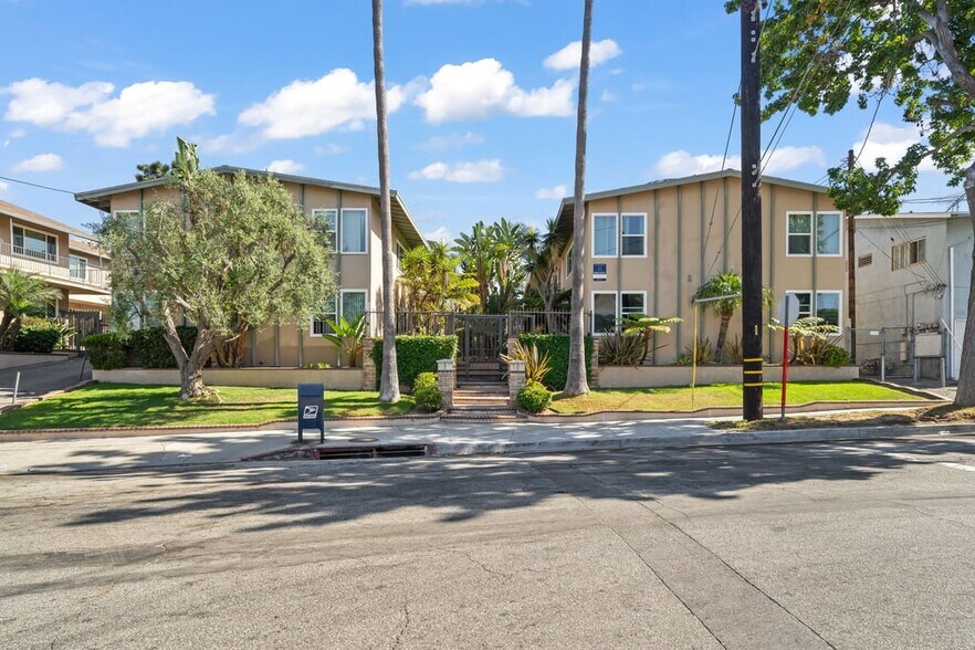 Building Photo - 839-845 Glenway Drive