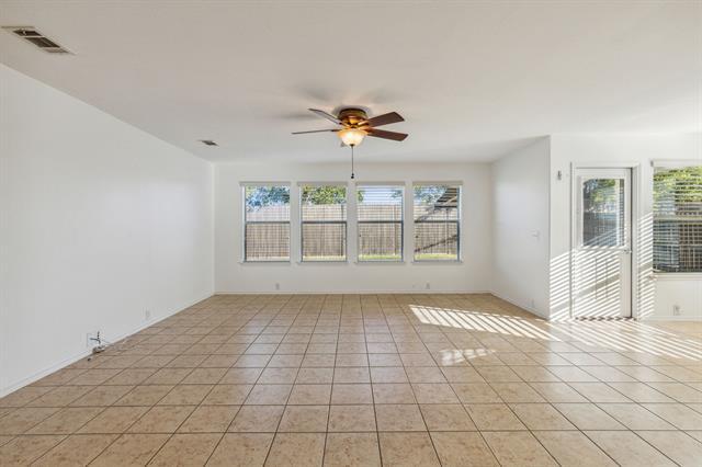 Building Photo - 15944 Avenel Way