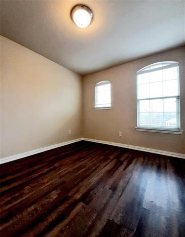 Building Photo - 712 River Hill Ln