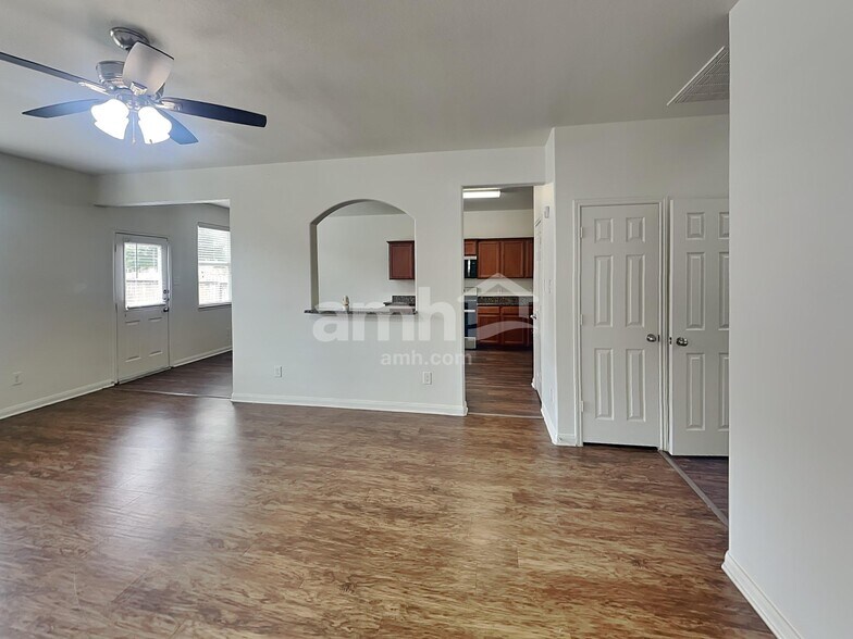 Building Photo - 10237 Tate Ct