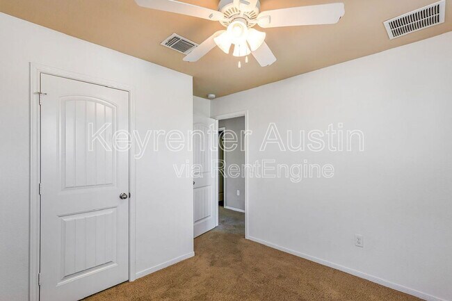 Building Photo - 12105 Greywacke Dr