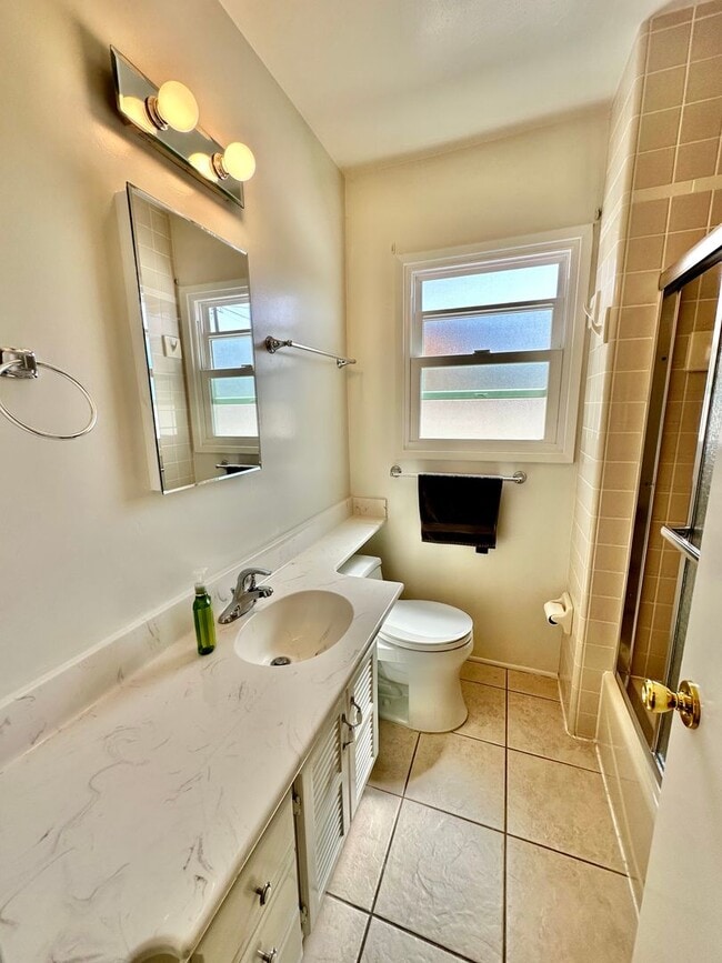 Building Photo - Beautifully Remodeled Allied Gardens Home