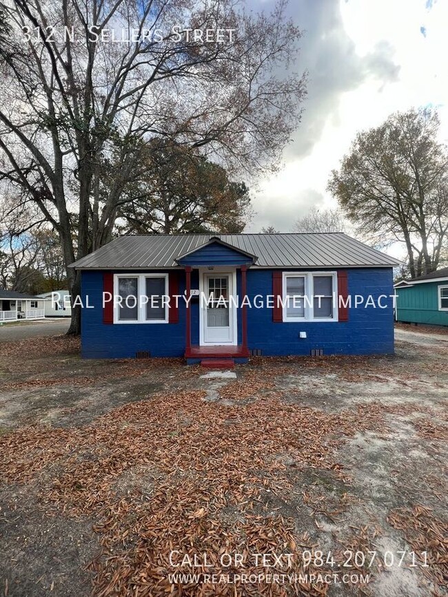 Building Photo - 312 N Sellers St