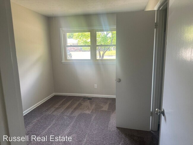 Building Photo - 3 br, 1 bath House - 318 Jefferson Drive