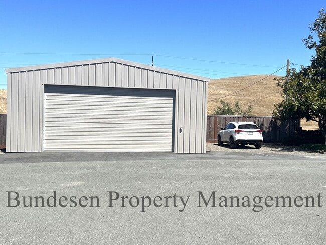 Building Photo - 7345 Stony Point Rd