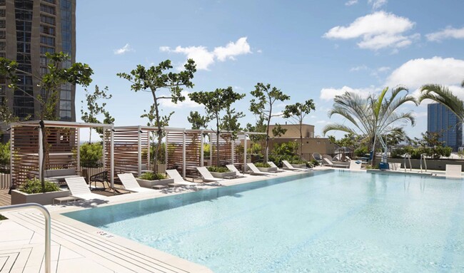 Building Photo - LUXURY FURNISHED STUDIO in AALII with PARK...