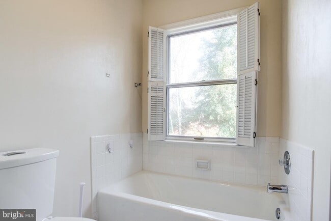 Building Photo - 1494 Hampton Hill Cir