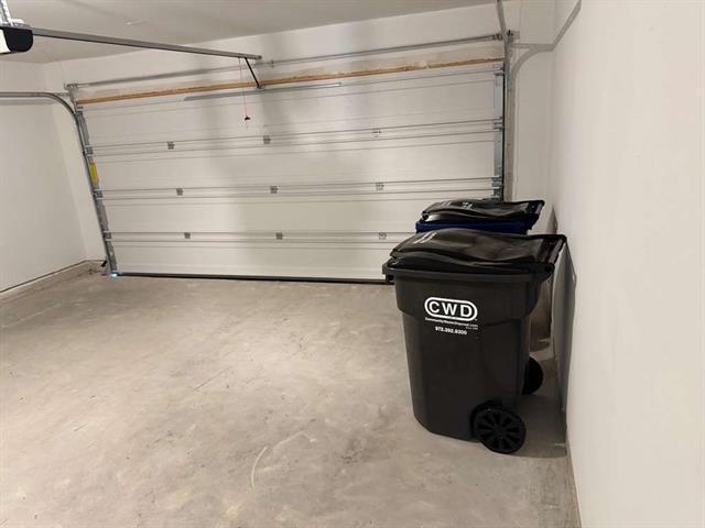 Building Photo - 205 Bable Run Dr