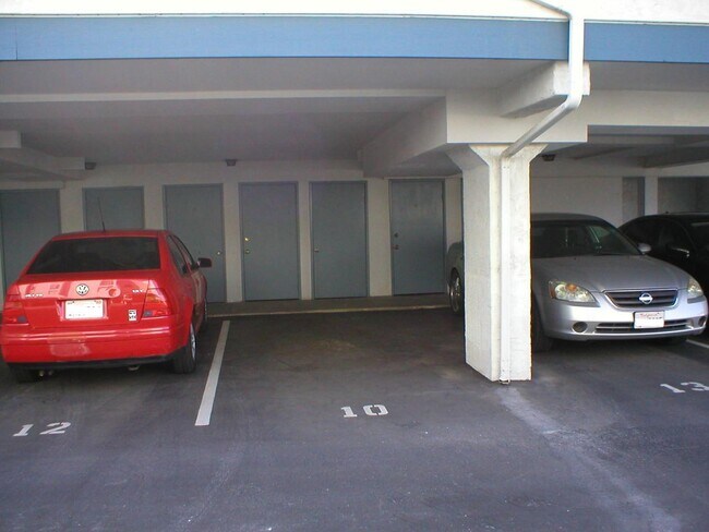 Building Photo - 1122 Eureka-14