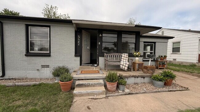 Building Photo - Vintage Charm Meets Outdoor Living