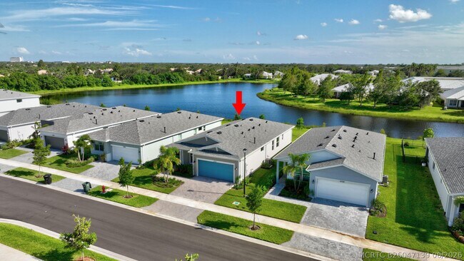 Building Photo - 12712 SW Eleanor Dr