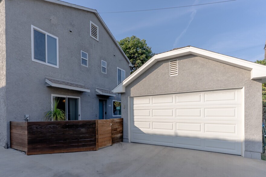 Building Photo - 446 N Commonwealth Ave