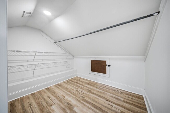 Building Photo - 1109 Orange St