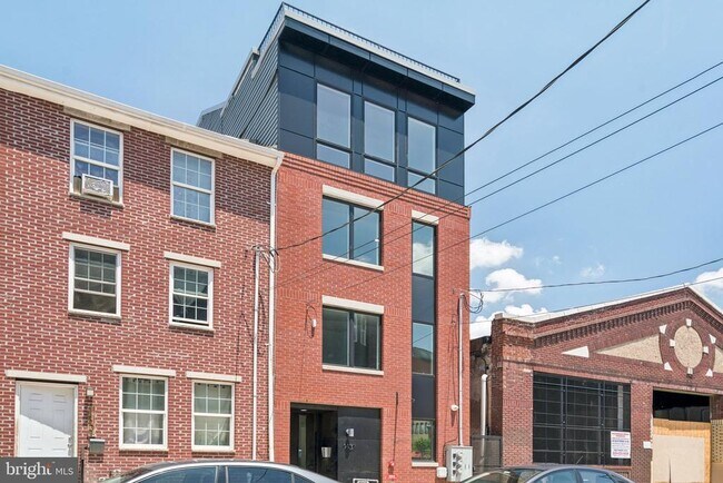 Building Photo - 1437 Parrish St