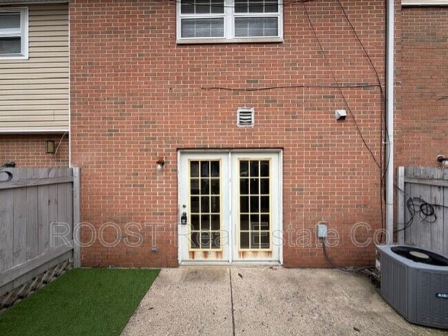 Building Photo - 6881-6887 Emerald Ave