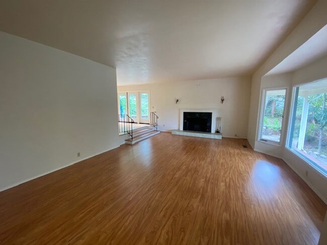 Building Photo - 3093 Hermitage Rd