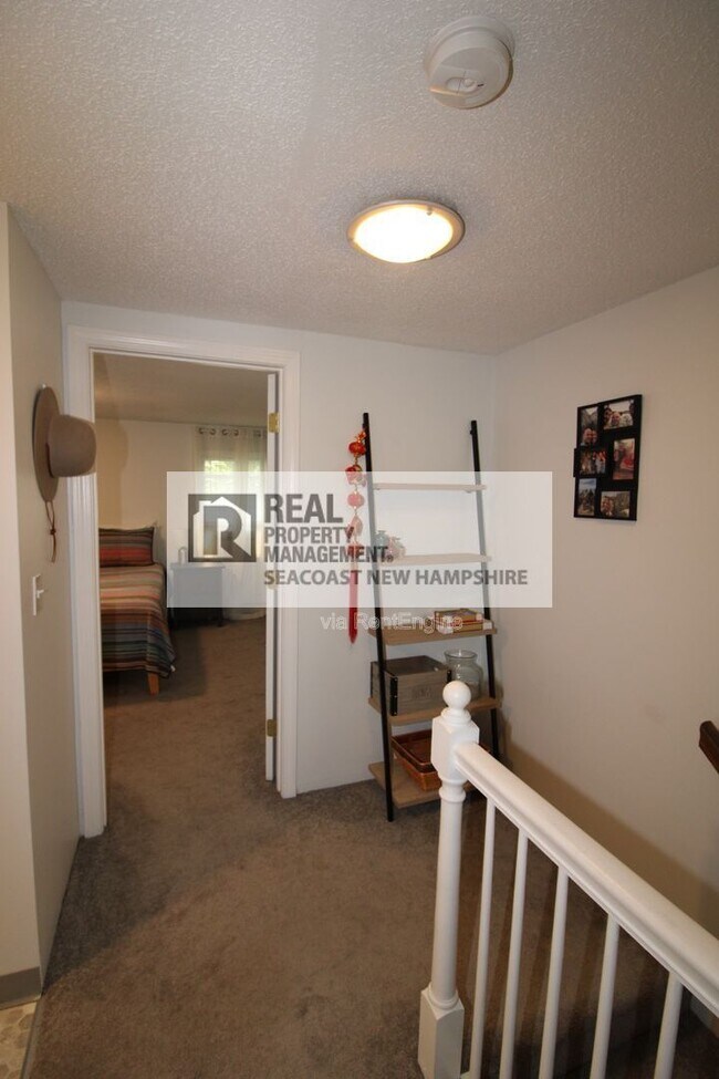 Building Photo - 203 Piscassic St