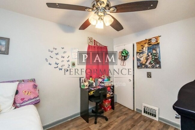 Building Photo - 3876 S Brust Ave