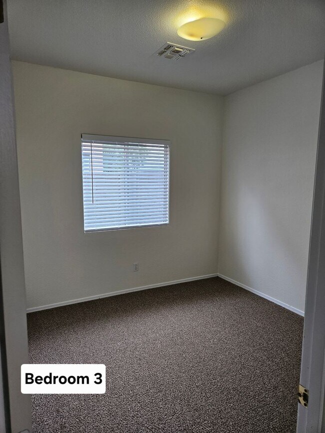 Building Photo - 3659 S Joshua Tree Ln