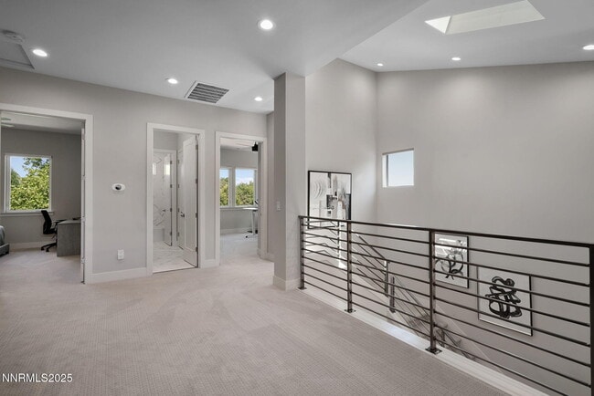 Building Photo - 2375 N Harbor Cir
