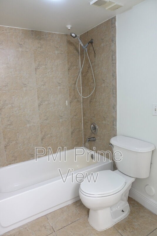 Building Photo - 15241 SW 80th St