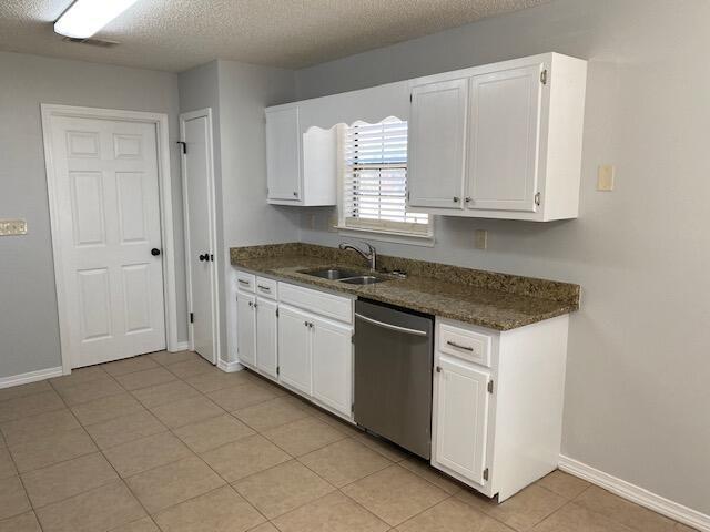 Building Photo - 1123 Northview Dr