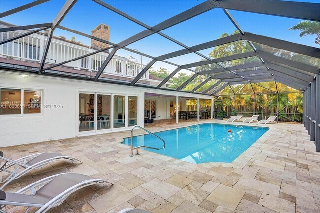 Building Photo - 2120 SW 28th Way