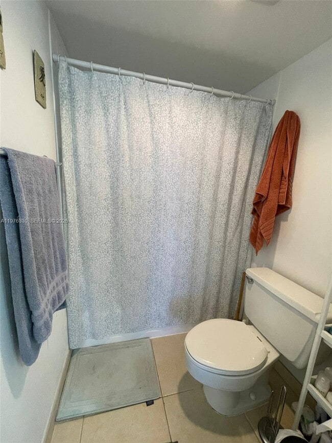 Building Photo - 1901 Brickell Ave