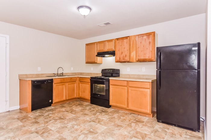 Building Photo - 114 Whitestone Dr NE