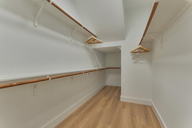 Building Photo - 27 Medley Ln