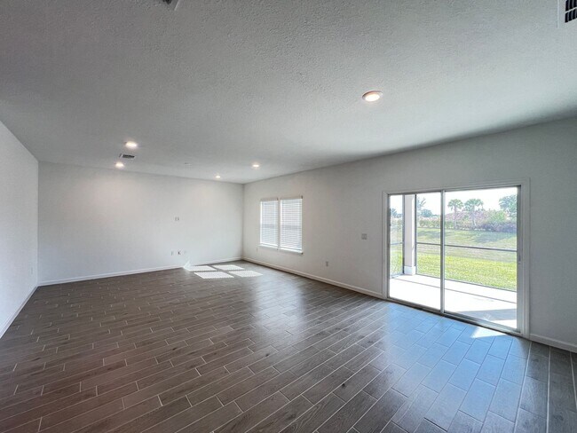 Building Photo - Awesome 3 BD/2BA Home in Beautiful Ocala!!!